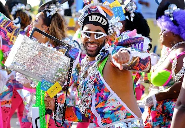 banda bou parade.webp