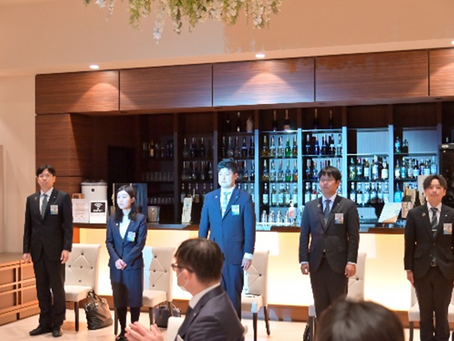 11月例会行事「卒業生大いに語る」