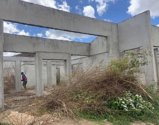 A conclusão da obra da creche é uma das promessas de campanha, em 2024, do prefeito Zeca Cavalcanti.