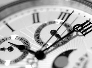 It’s About Time: Ways to Convey the Passage of Time (and Dates) in Your Novel