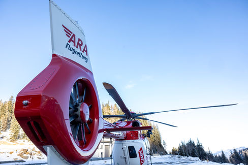 flugrettung-nassfeld-helikopter-reportage
