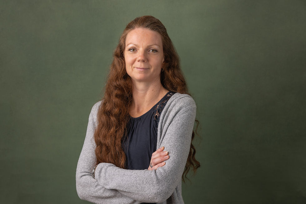 Vor Kurzem durfte ich Christine Altenmarkter für ihre neue Homepage und ihre Profilbilder fotografieren. Sie strukturiert sich beruflich neu und wird von der Konditorin zur Ansprechpartnerin im Bereich Social Recruiting.Sie unterstützt Handwerksbetriebe dabei, die passenden Facharbeiter zu finden.