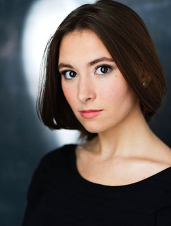 Kylee Majkowski Headshot 5