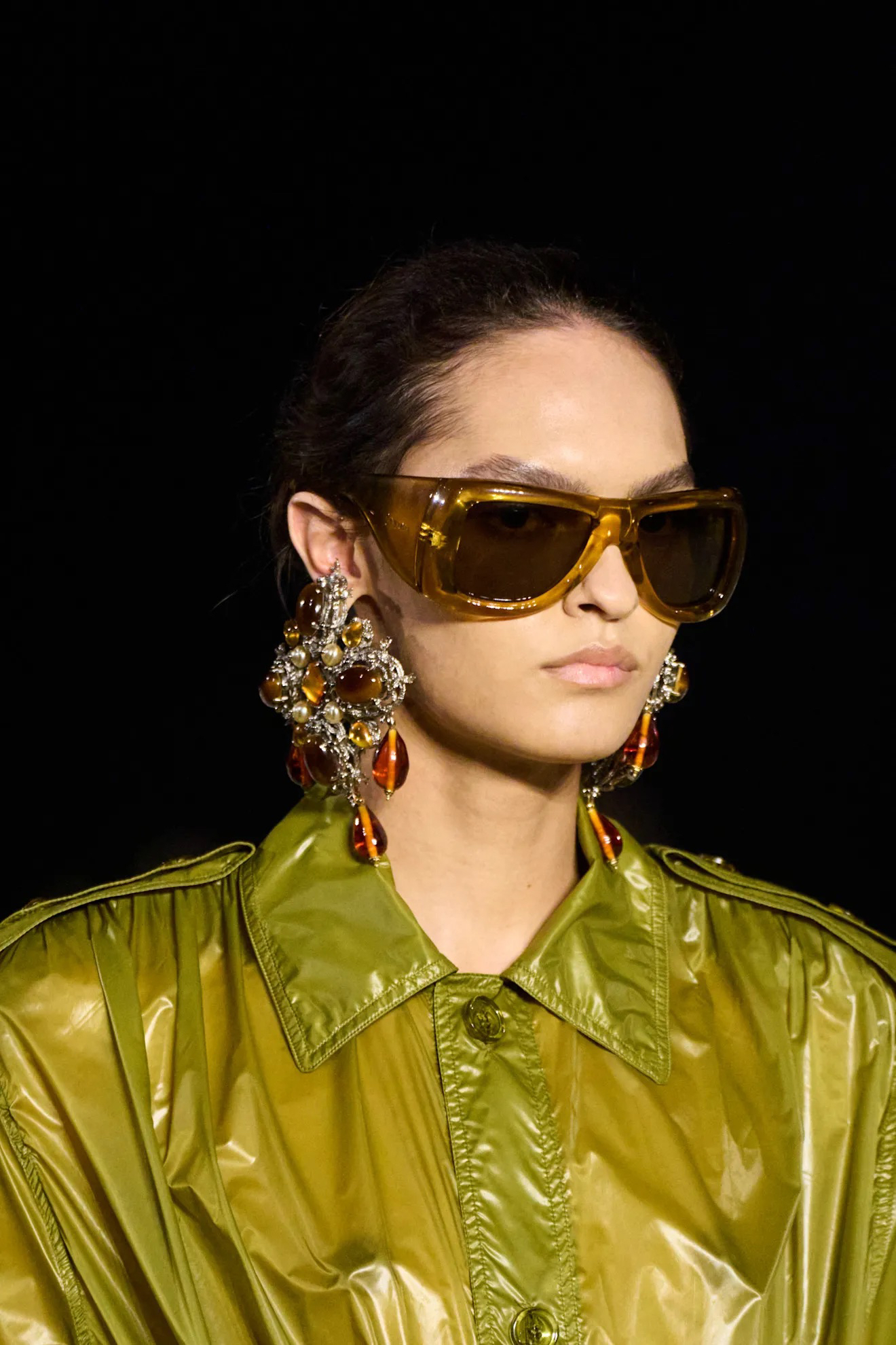 Occhiali con montatura trasparente