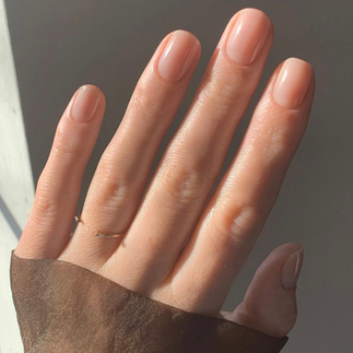 unghie naturali con top coat