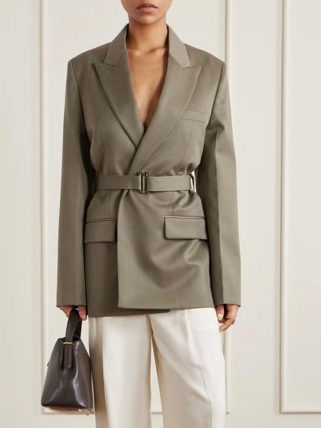 Blazer senza bottoni con cintura
