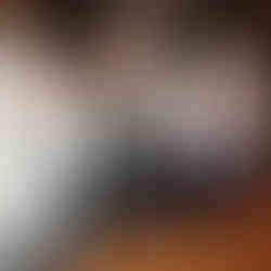 Ragazze alla Messa con velo