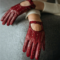 Guanti stile guida traforati