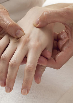 プレッシャーポイントマッサージ2