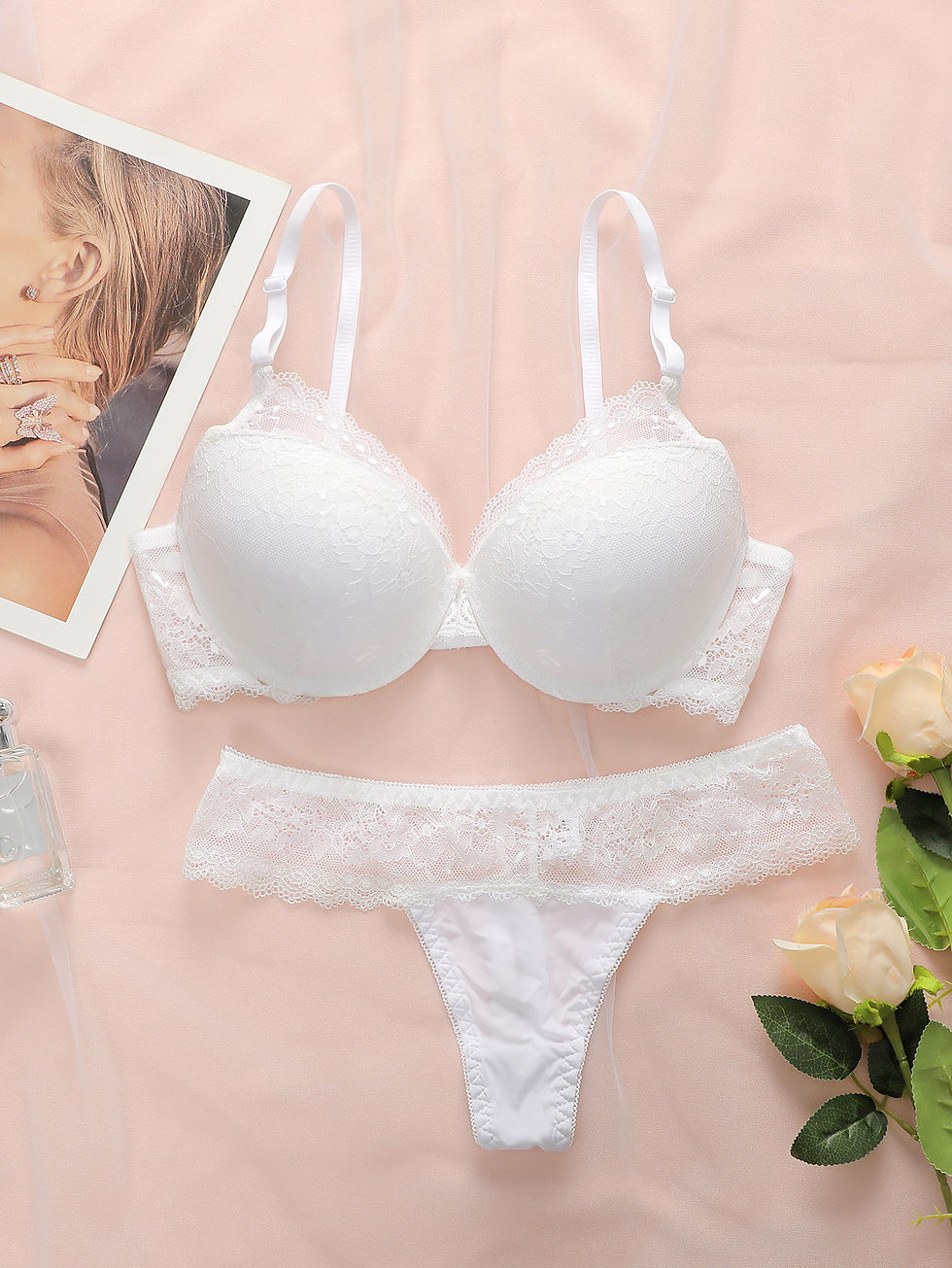 Miniatura: Conjunto de Lingerie Feminina com Renda Bordada Sutiã Push Up