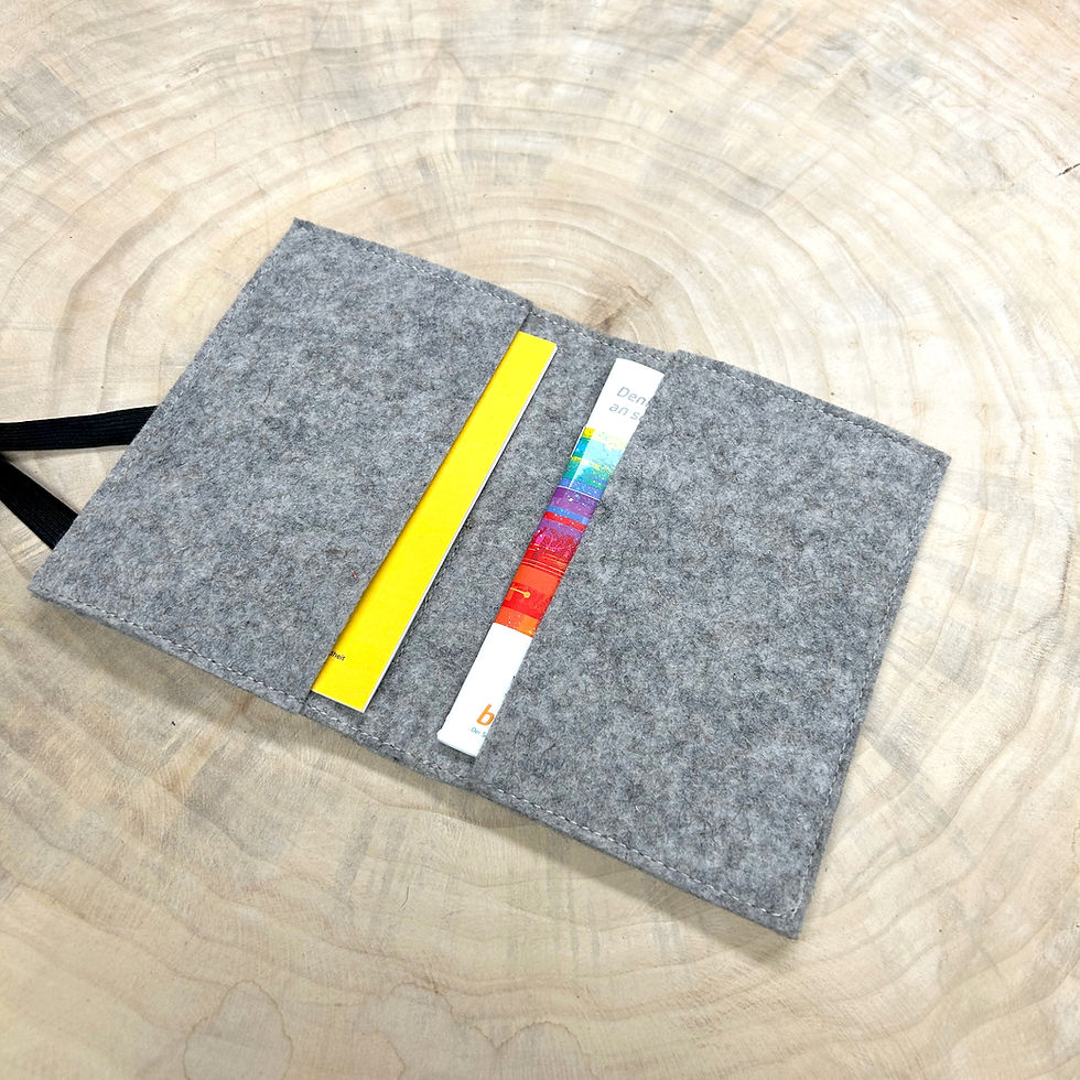 Miniaturbild: Heimtierausweis Hülle FRIDA für EU-Heimtierausweis⎢Filzhülle⎢Haustierzubehör