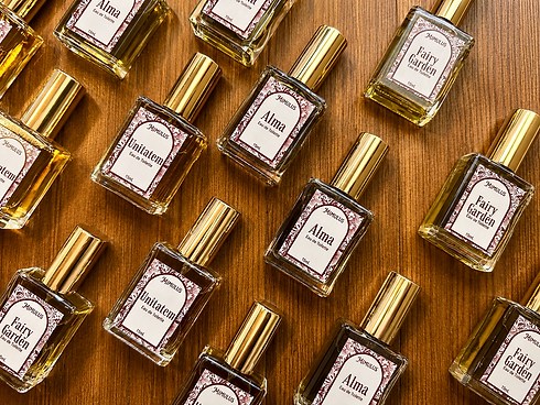 frascos-perfumes-botanicos-bridda.png