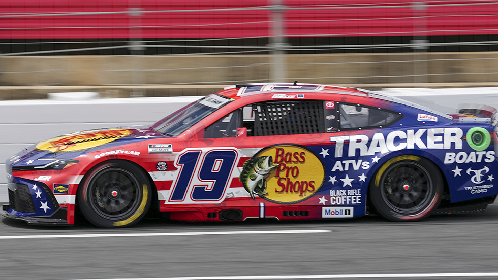 Chase Briscoe driving the patriotic 19 this weekend