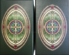 Comparison of Correct proof deck (L) and faulty deck (R) The tribute tarot - Wounded Editi