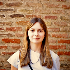 é2M_Clara_photo_ID_site_internet_2024.png