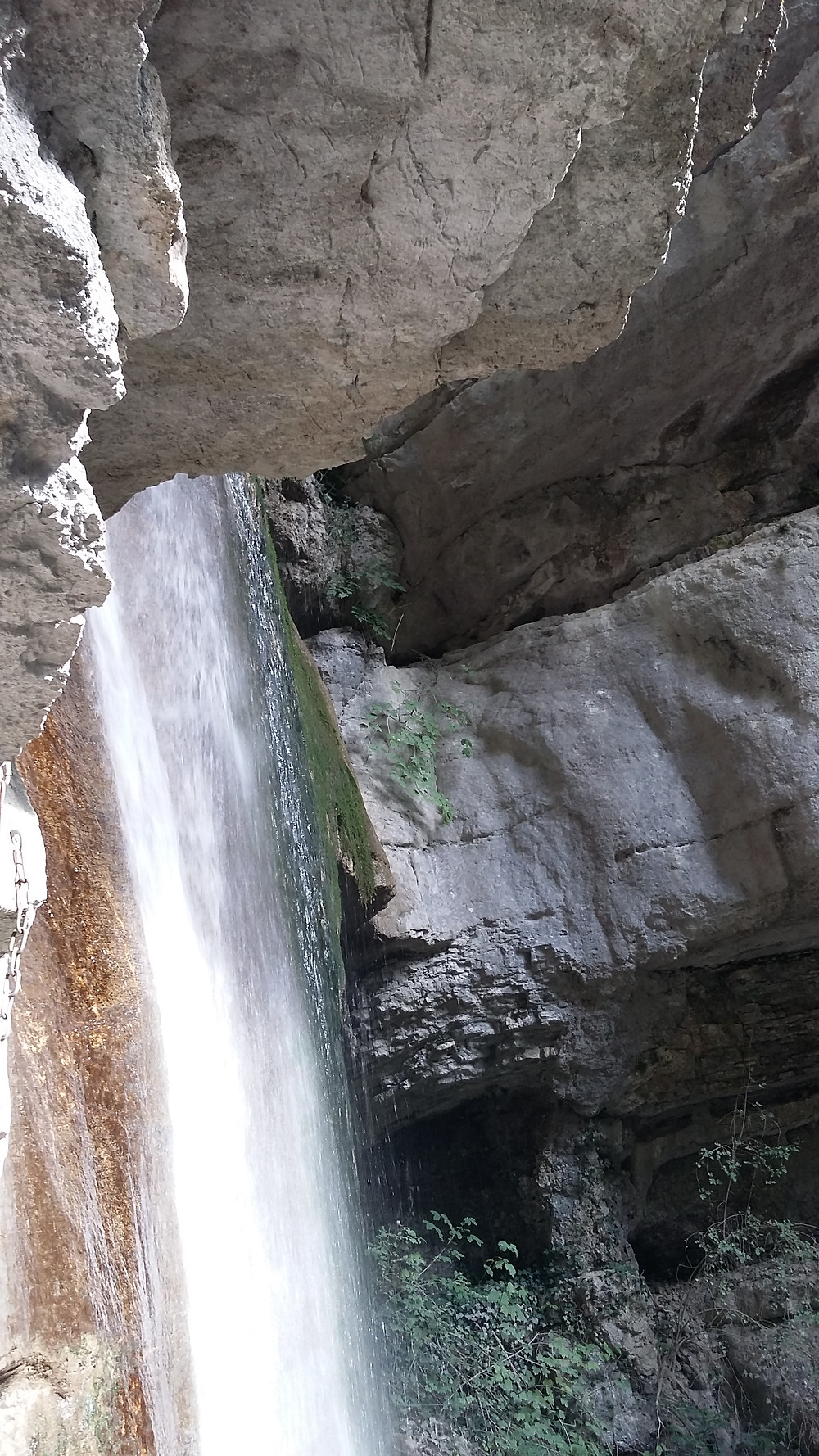 Angon waterfall