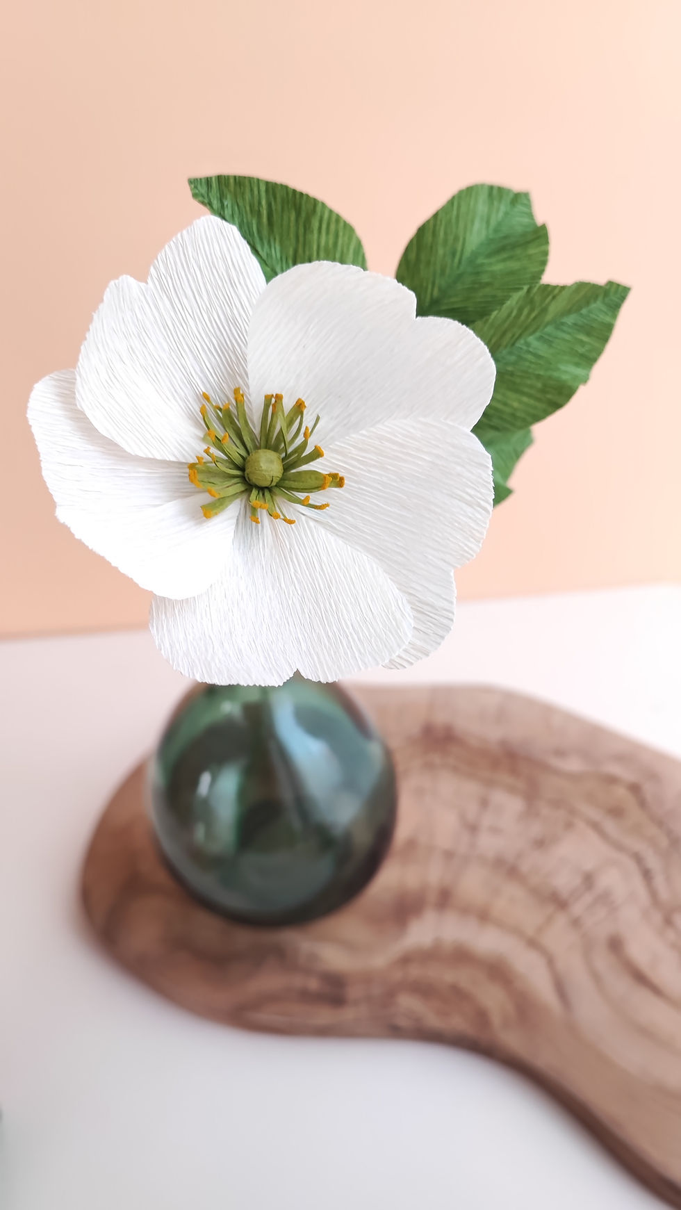 Miniature : Eglantine en papier