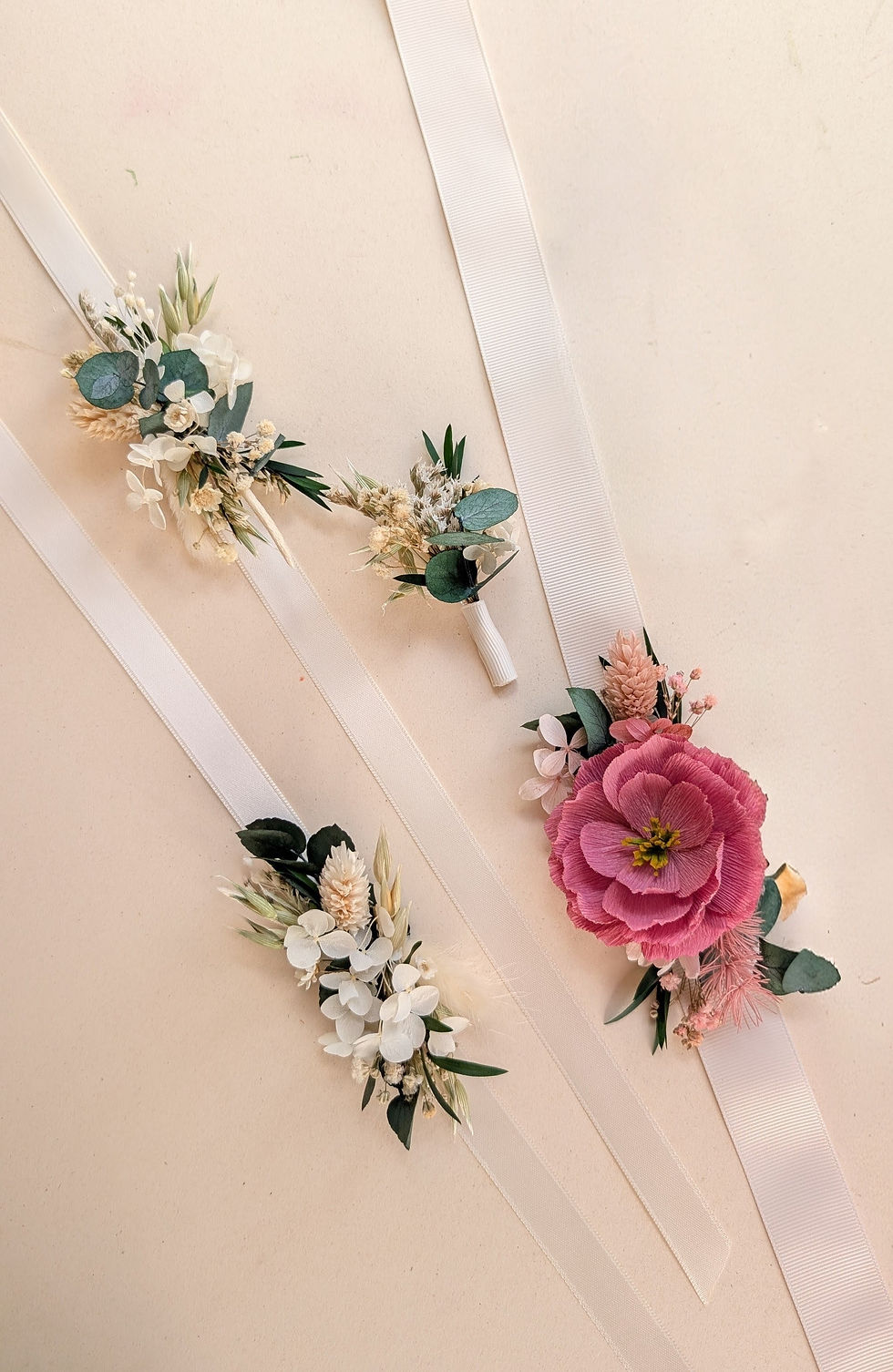 Miniature : Bracelet en fleurs séchées et fleurs en papier