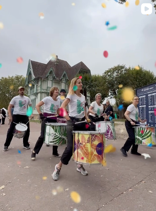 🥁 QUAND LA BROCANTE PREND DES AIRS DE CARNAVAL ! 🎉🔥