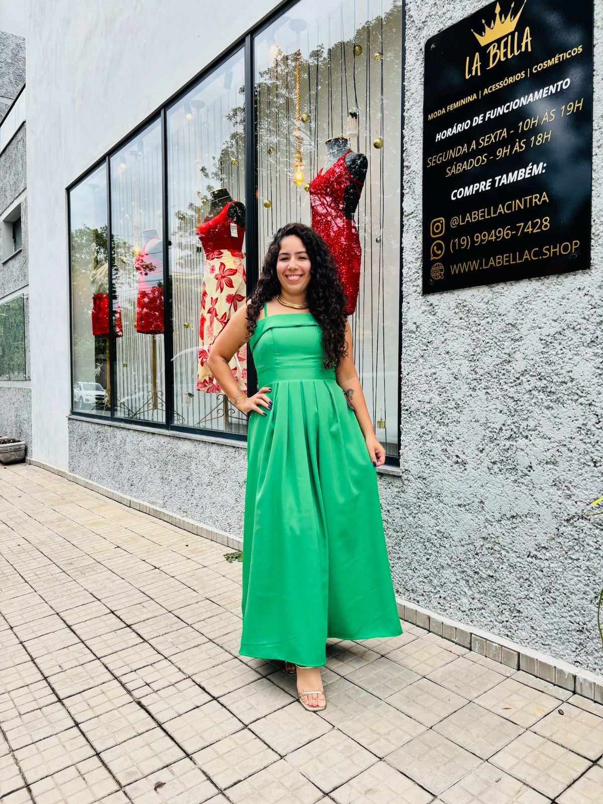 VESTIDO ALFAIATARIA PREMIUM COM ALÇAS AJUSTÁVEIS E COSTAS ABERTAS