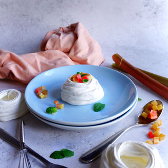 Mini Rhubarb And Custard Meringues