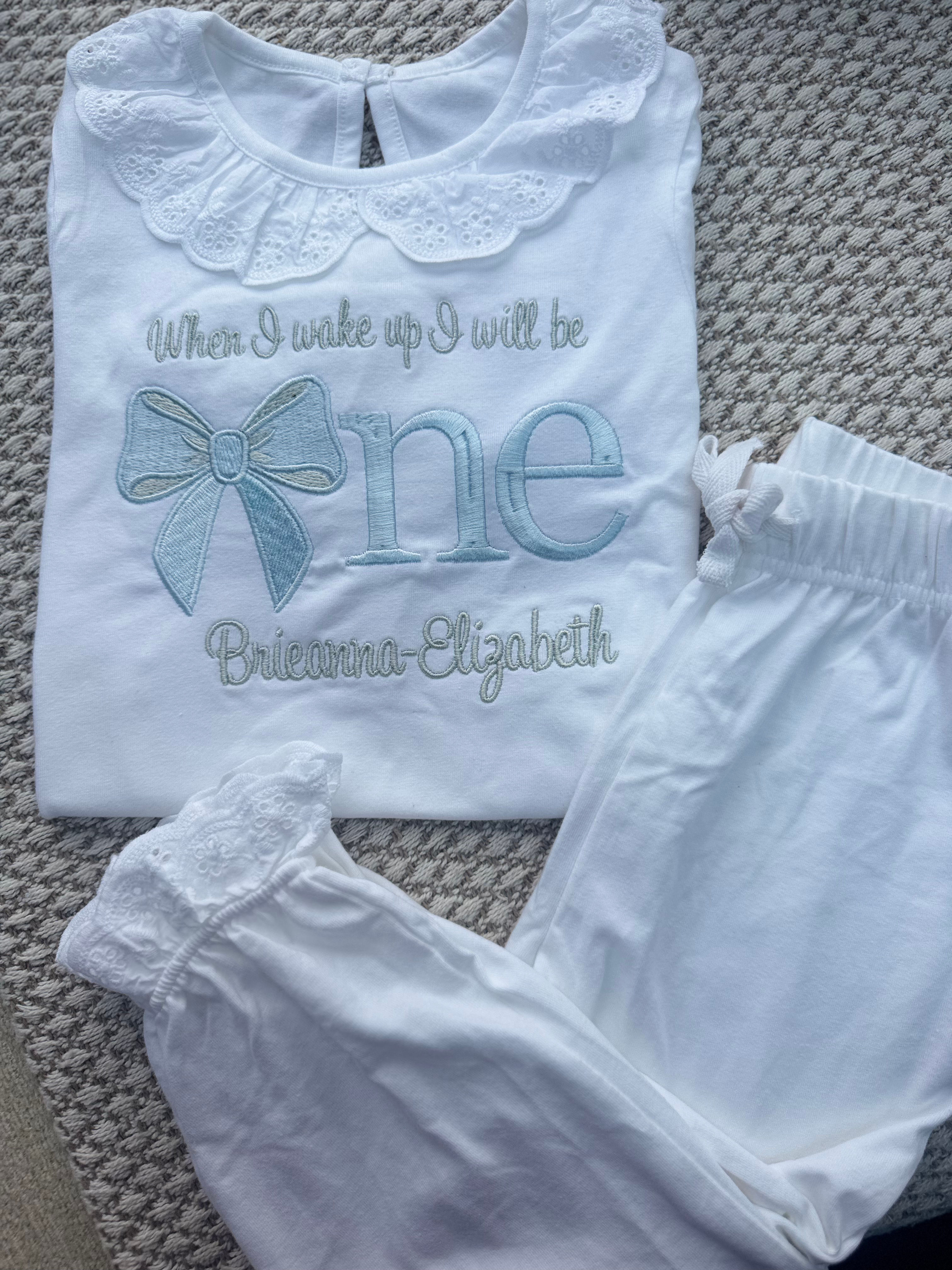 Bow pyjamas