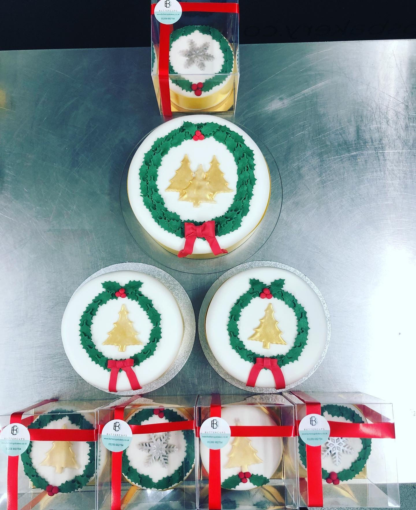 Luxury Christmas Cake 8”