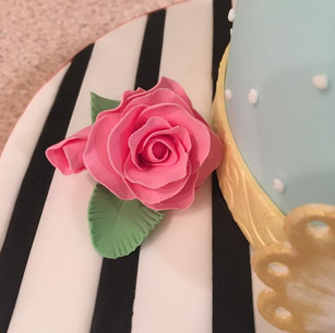 Fondant. Rose.jpg