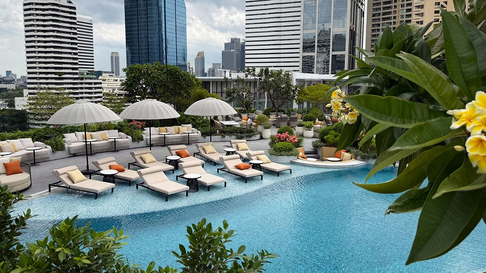 Fairmont Bangkok Sukhumvit - CAYA Pool Club