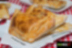 Empanadas chilenas con pebre