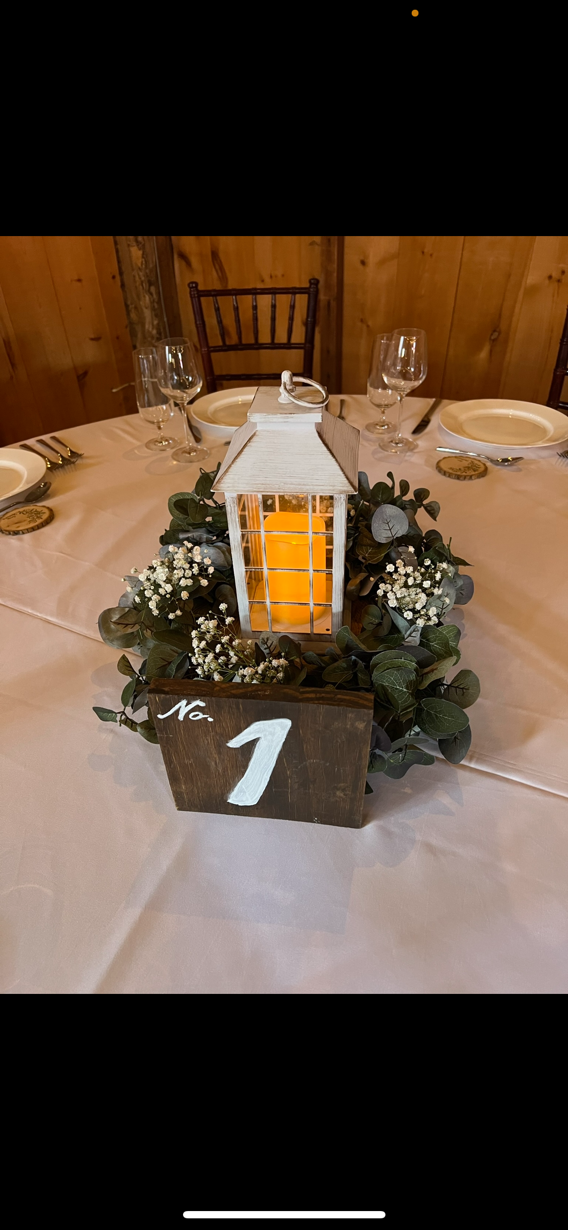 Lanterns & Faux Greenery Centrepiece