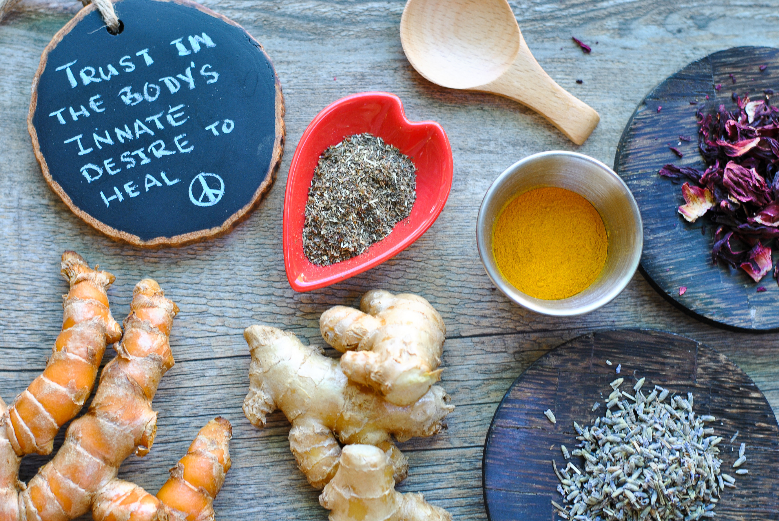 The Benefits of Yoga + Ayurveda

By: Bethany Gadbois, RYT500, RPYT, Ayurvedic Practitioner