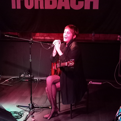 Johanna Warren | Live Review