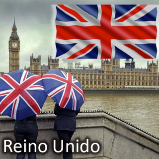 dos chicas disfrutan del Tamesis tras sus clases de ingles en Londres