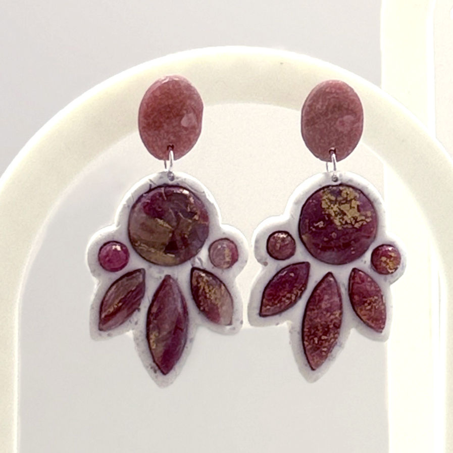 Thumbnail: Red Gem Dangle Earrings