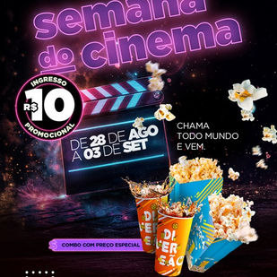 Sala de cinema vazia esperando público para sessão com ingresso promocional