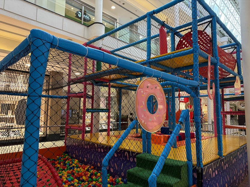 Shopping Curitiba recebe nova atração infantil inspirada no universo dos doces