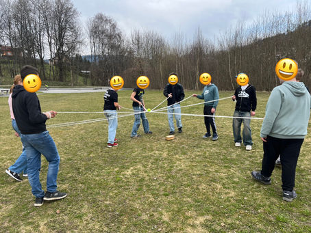 Osterstationen im Park!