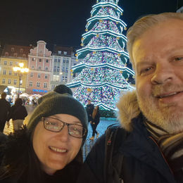 "Ruth is so knowledgeable, understanding of my needs and always exceeds expectations" – Chris