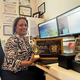 Ruth’s Blog: A new award and the Holidaysplease conference