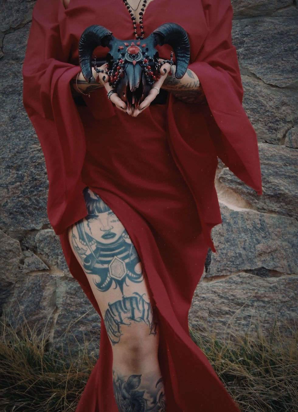 Miniatura: Carmilla - Crânio ovino decorado