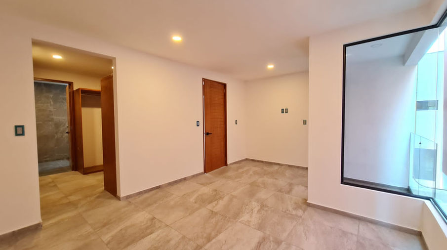 PHOTO-2022-01-31-11-19-03 3.jpg