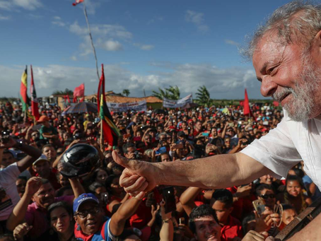 A luta por democracia, desenvolvimento e valorização do trabalho