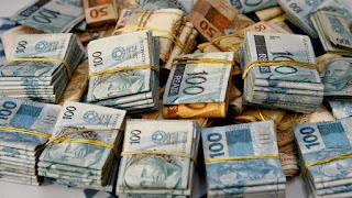 Brasil: ainda o paraíso do financismo