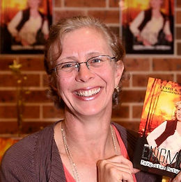 Lynda Calder.jpg