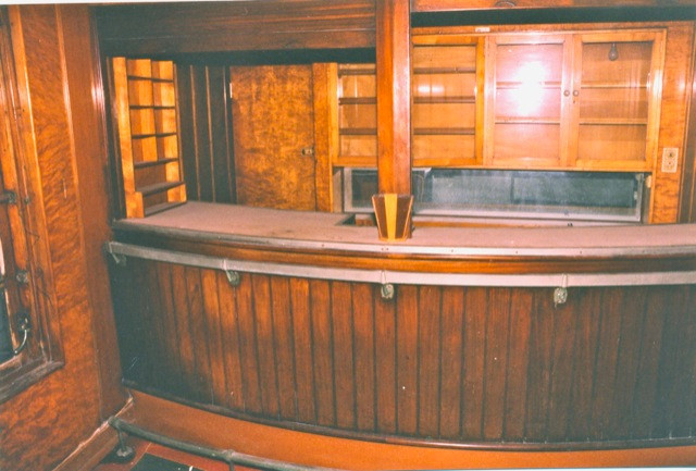aureolbar copy.jpeg