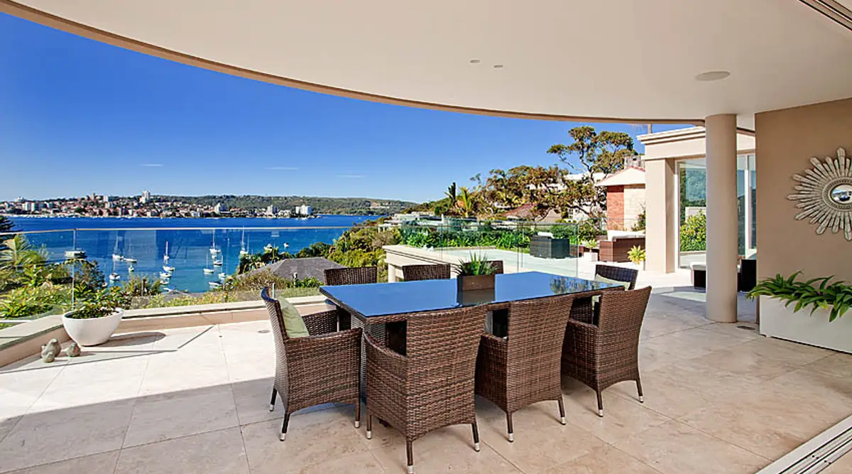 Villa Manly outdoor terrace