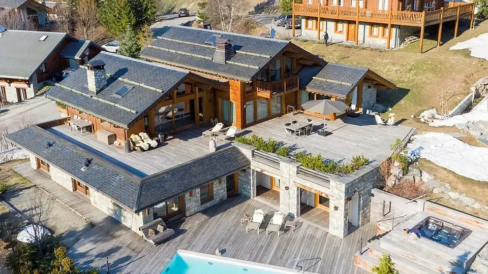 luxury_ski_chalet_mont_tremblant_meribel_luxury_ski_exterior