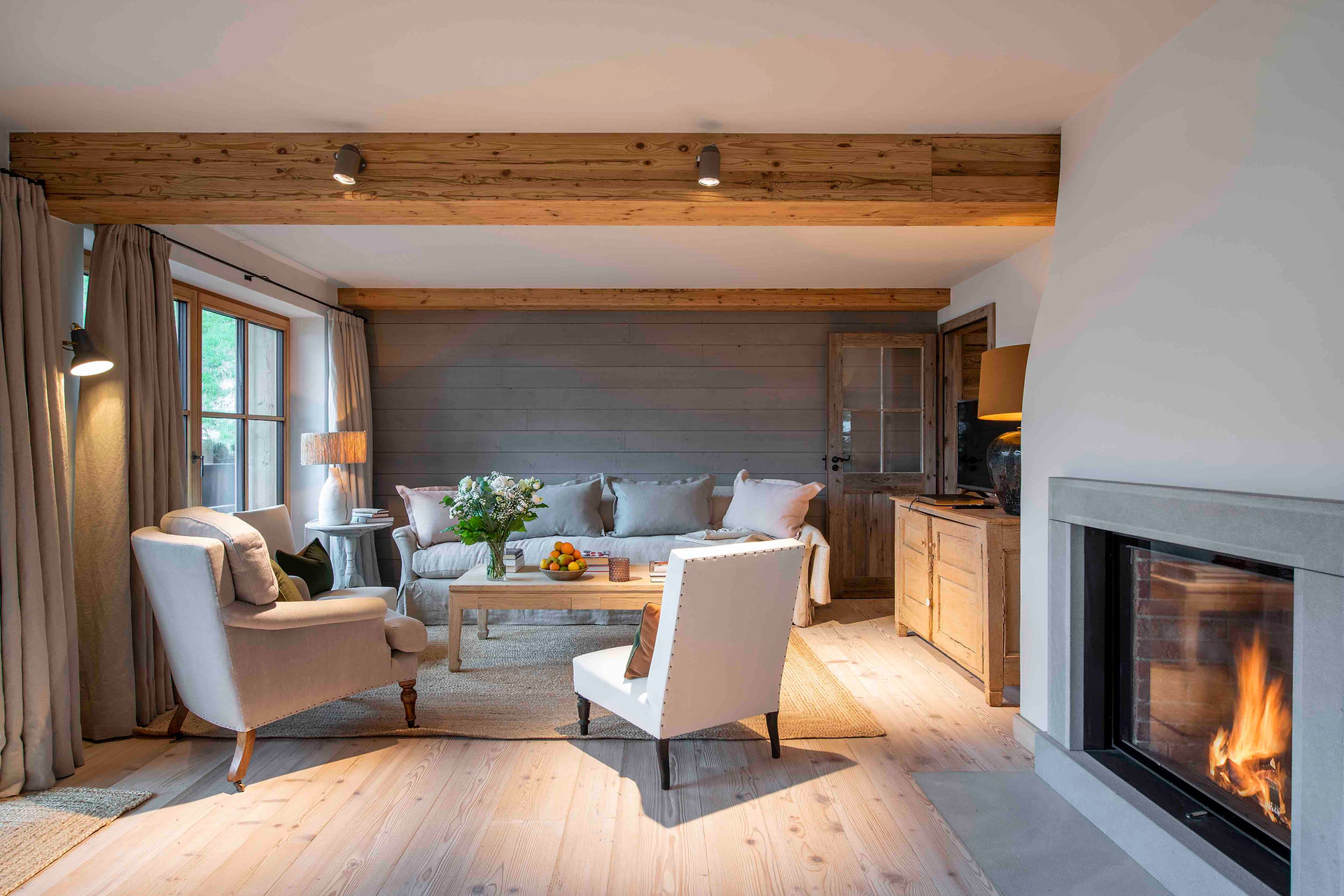 Lounge in Brunnenhof 8, luxury Chalet in Lech