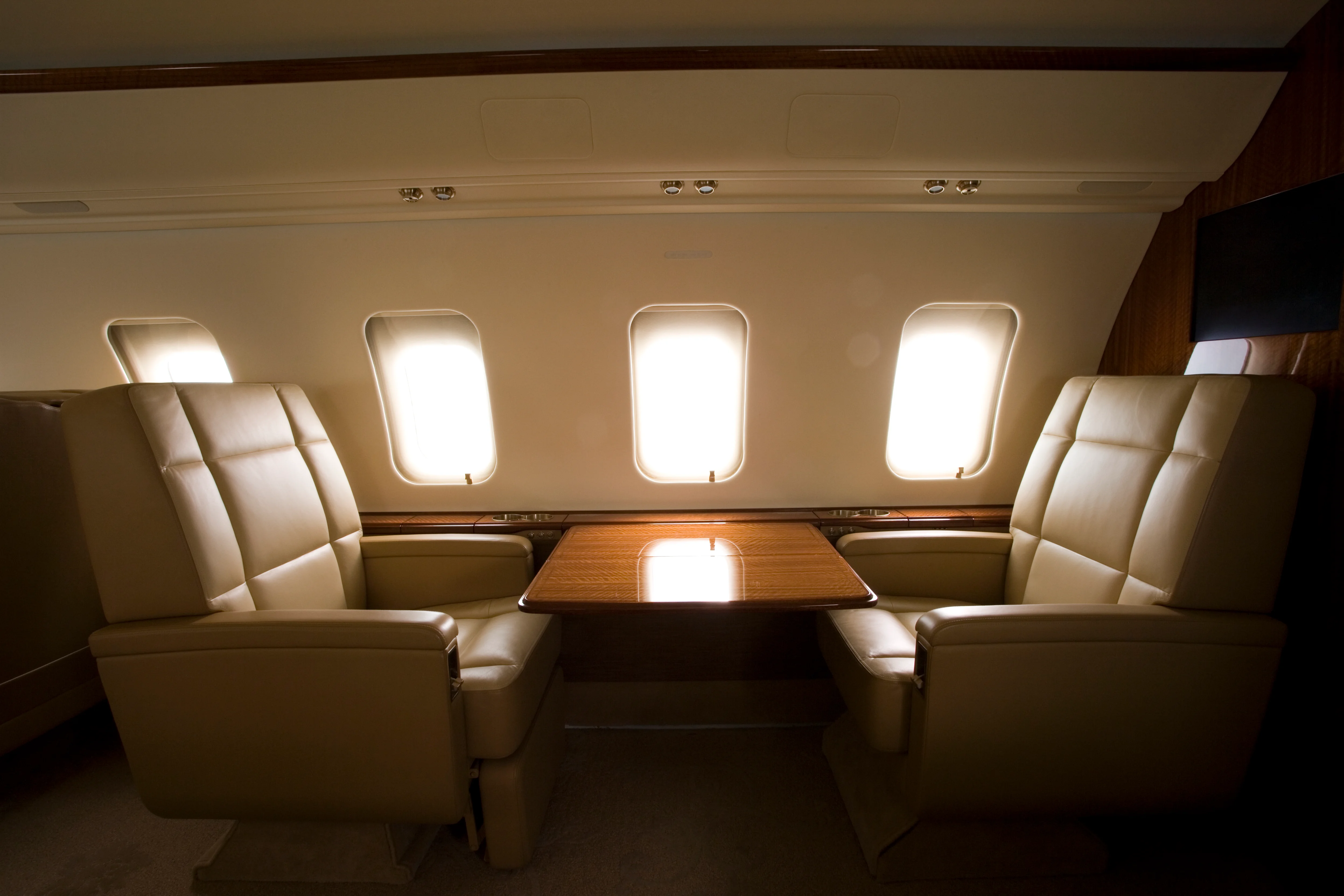 Bombardier Challenger 605 Interior